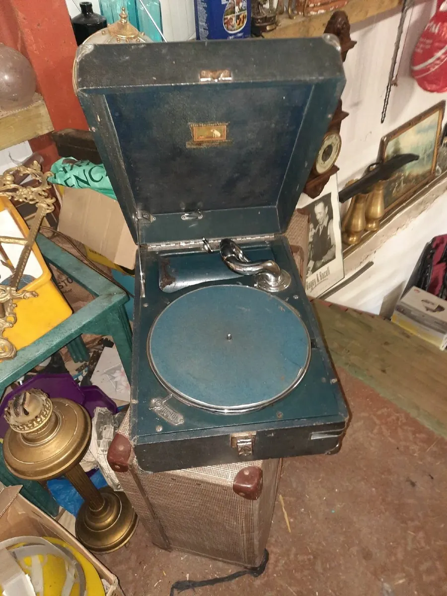 Vintage record player - Image 1