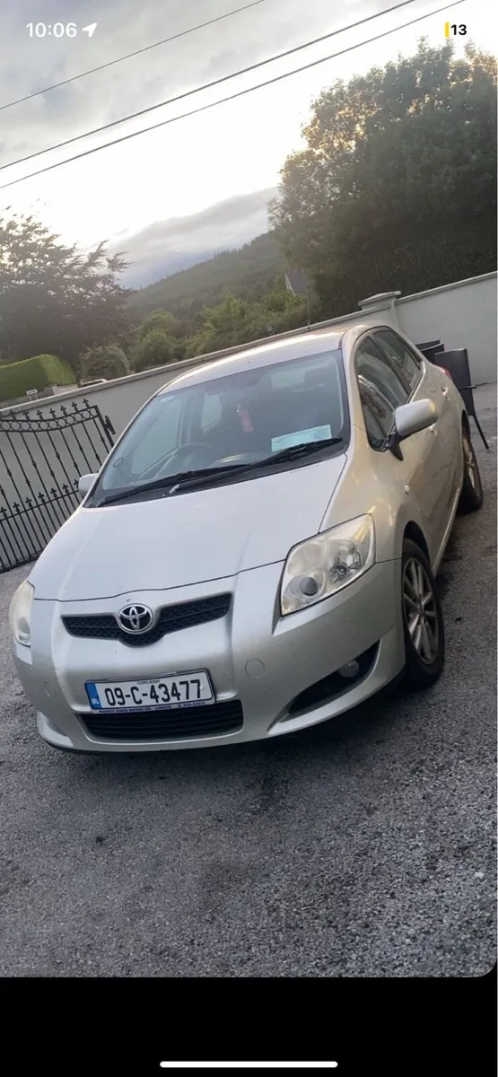 Toyota auris - Image 1