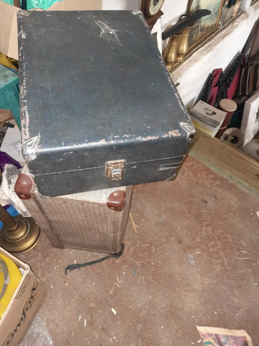 Vintage record player - Image 2