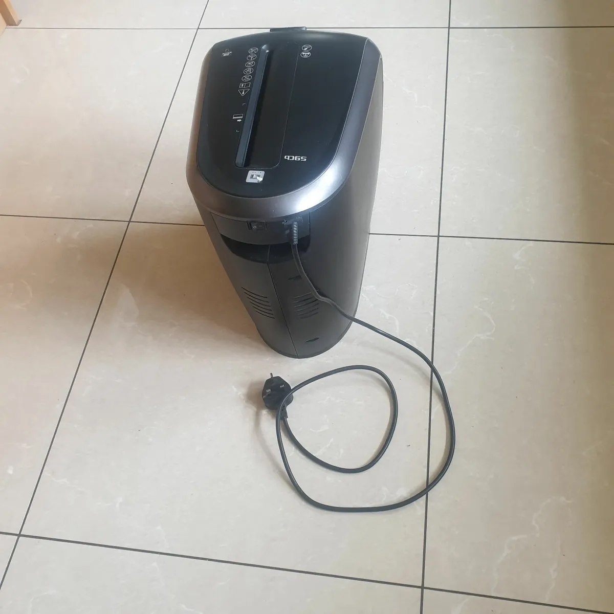 PAPER SHREDDER - Image 2
