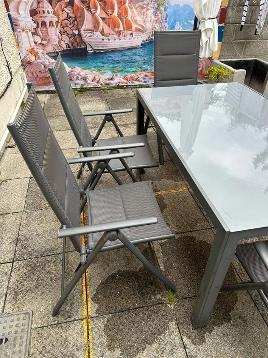 Glass garden table with 4 chairs - Image 4