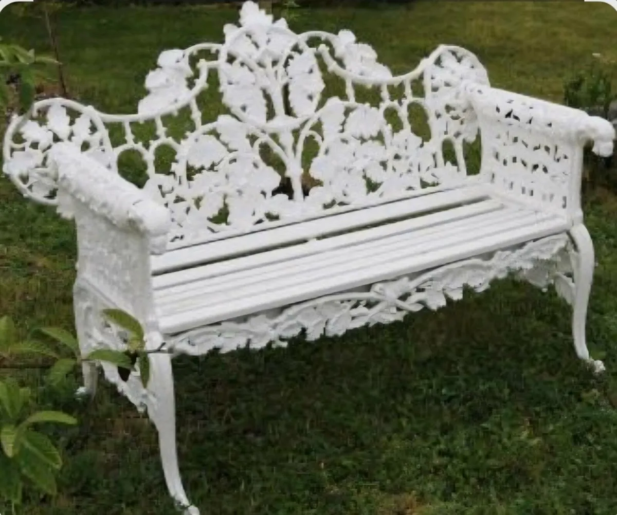 Garden bench very heavy solid cast iron - Image 1