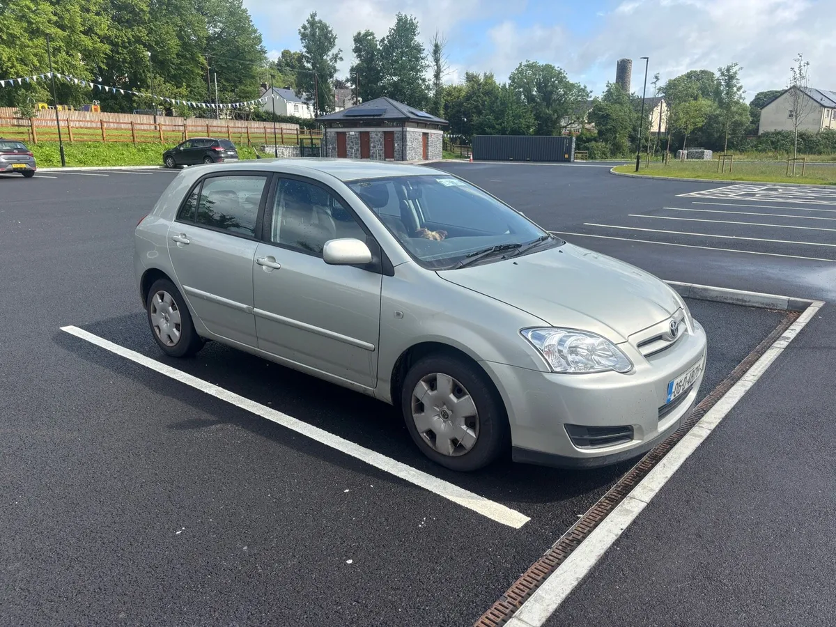 Toyota Corolla - Image 2