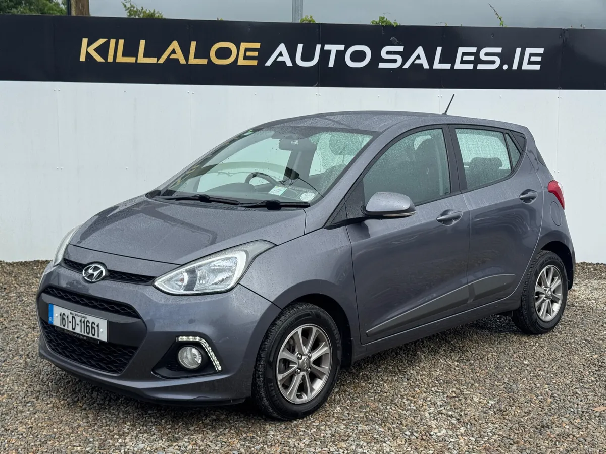 Hyundai i10 Deluxe 1.0 Petrol (Very Low Miles) - Image 3
