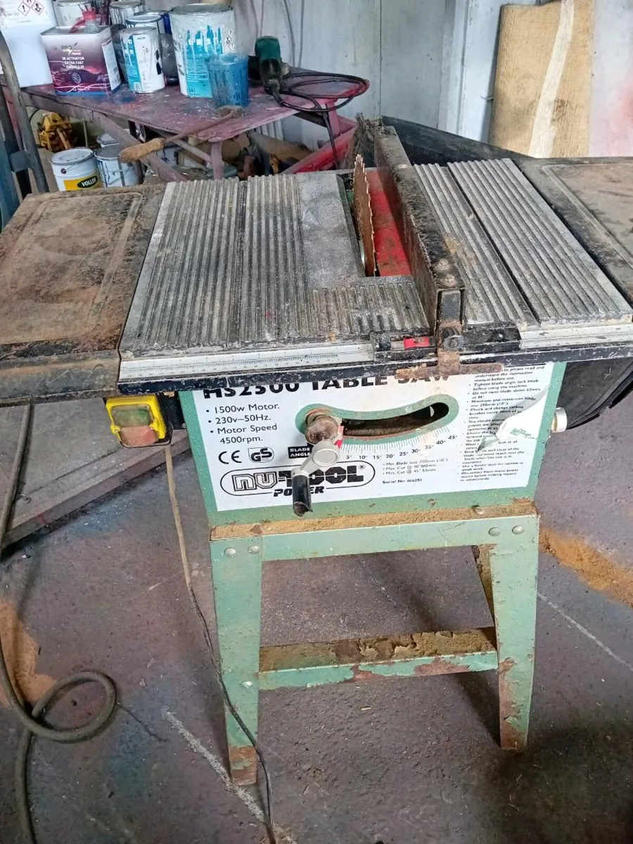 Table Bench Saw - Image 1