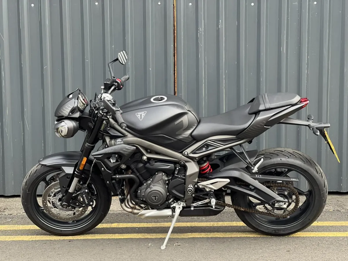 2022 Triumph Street Triple 765R – Matt Black - Image 3