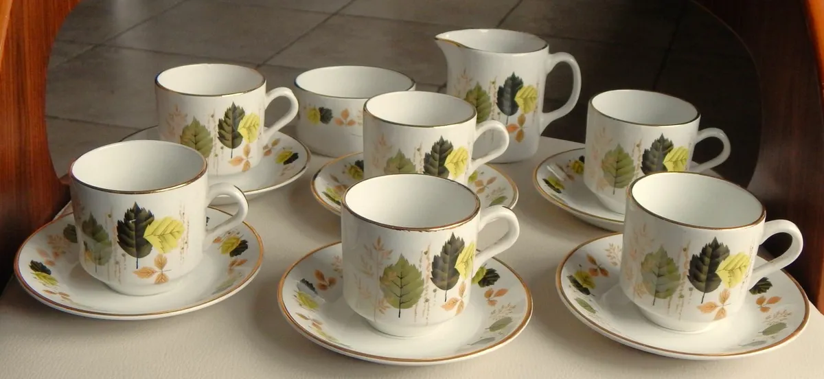 14 Piece Vintage Arklow Pottery Coffee Set - Image 2
