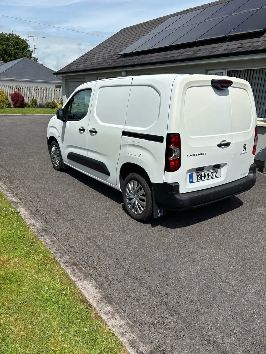 2019 Peugeot Partner Professional Plus - Image 3
