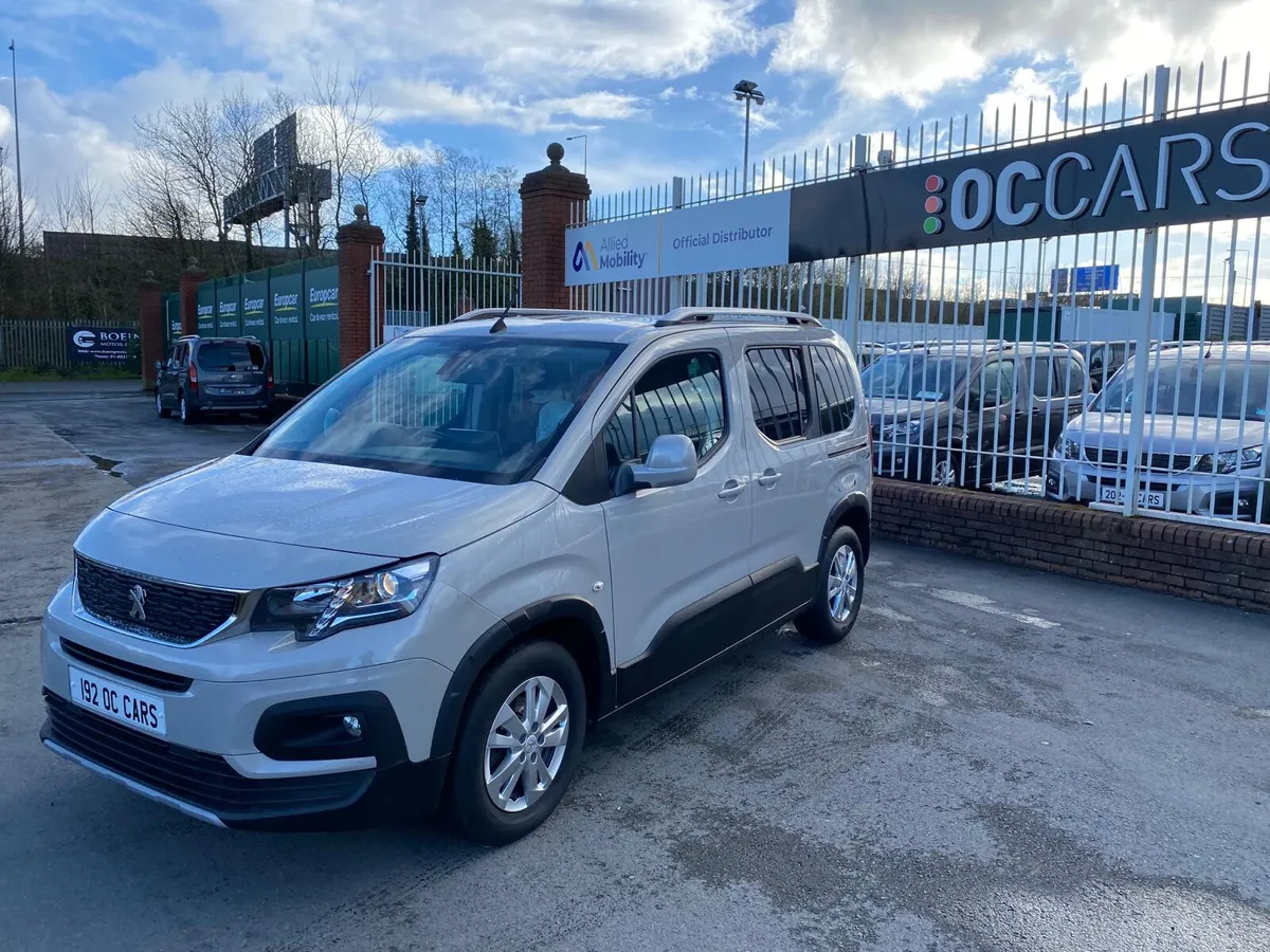 2019 Peugeot Rifter Allure Horizon RE (SWB) - Image 2