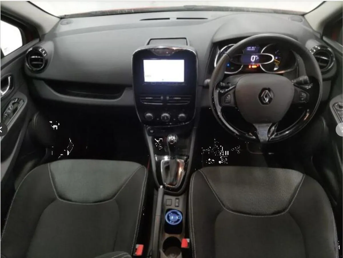 Renault Clio 1.2 Lutecia/ Clio. 2014 Arriving Sho - Image 2