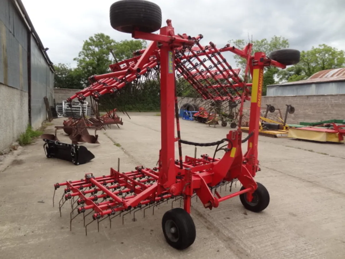 Einbock 6 Metre Tine Grass Harrow - Image 1