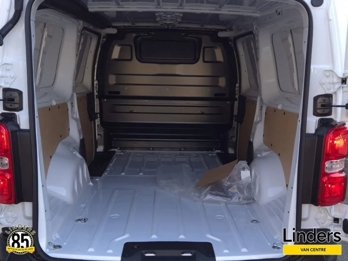 Opel Vivaro LWB 252 5 Year Warranty - Image 3
