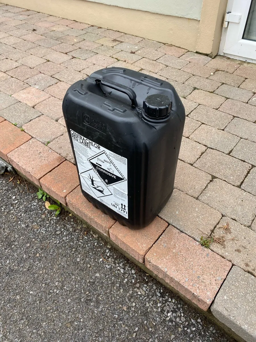 Empty 20L containers - Image 4