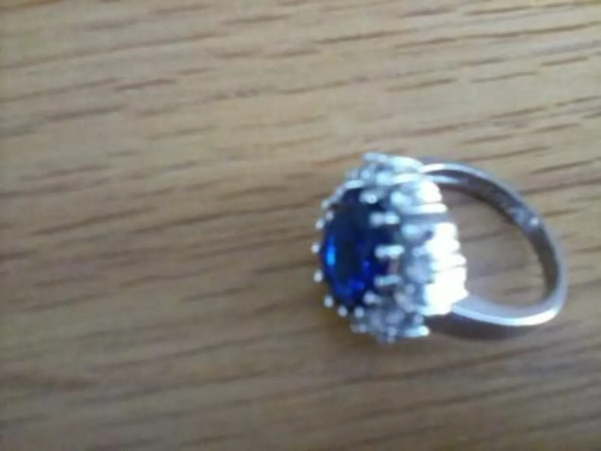 18K Rolled Gold Plated Ring. - Image 3
