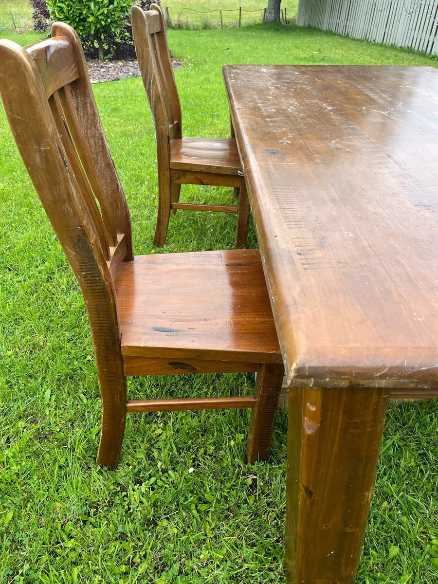 Table chairs - Image 2