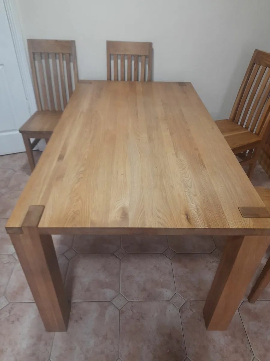 Dining table - Image 2