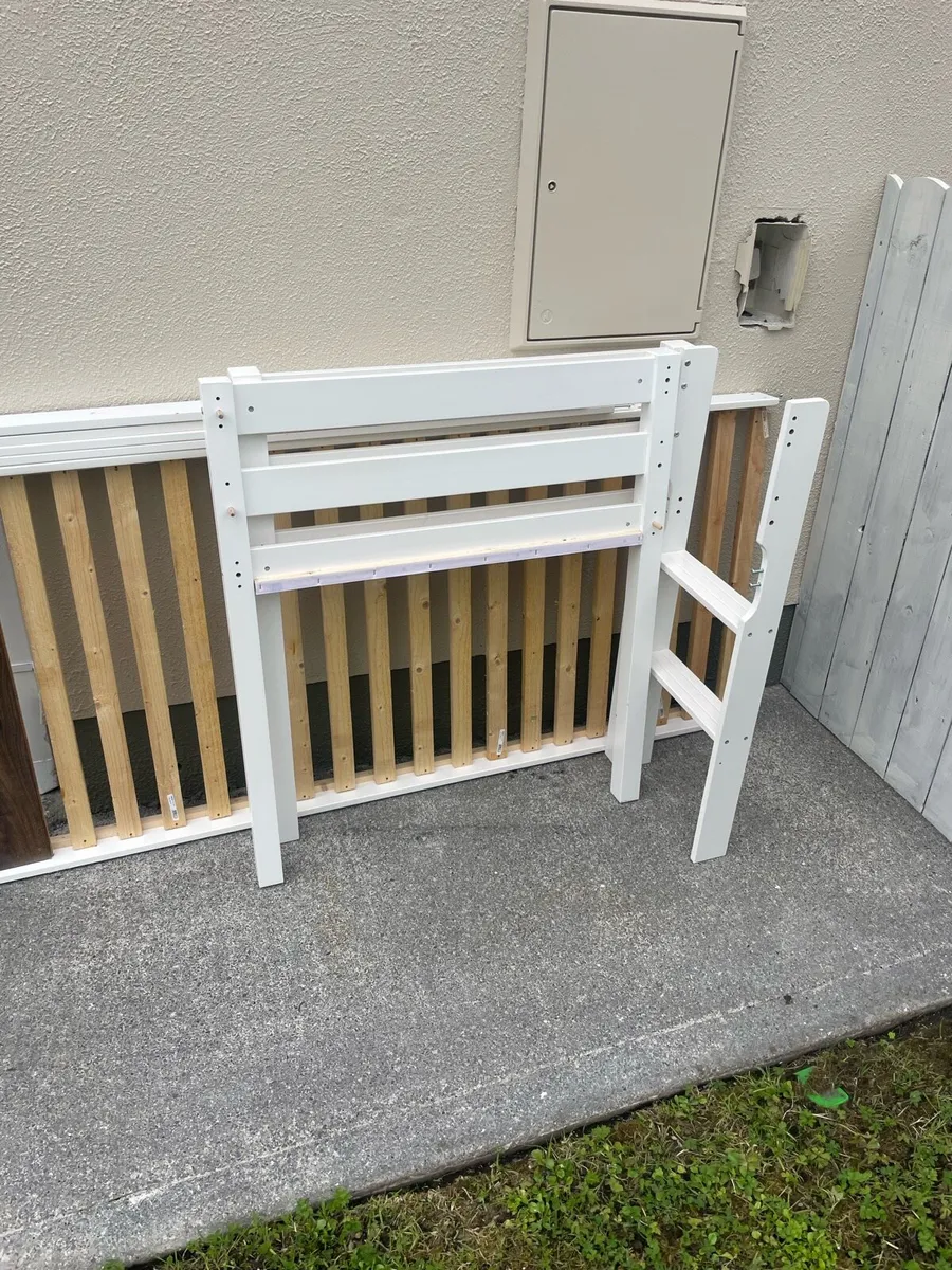 Bed frame - Image 2