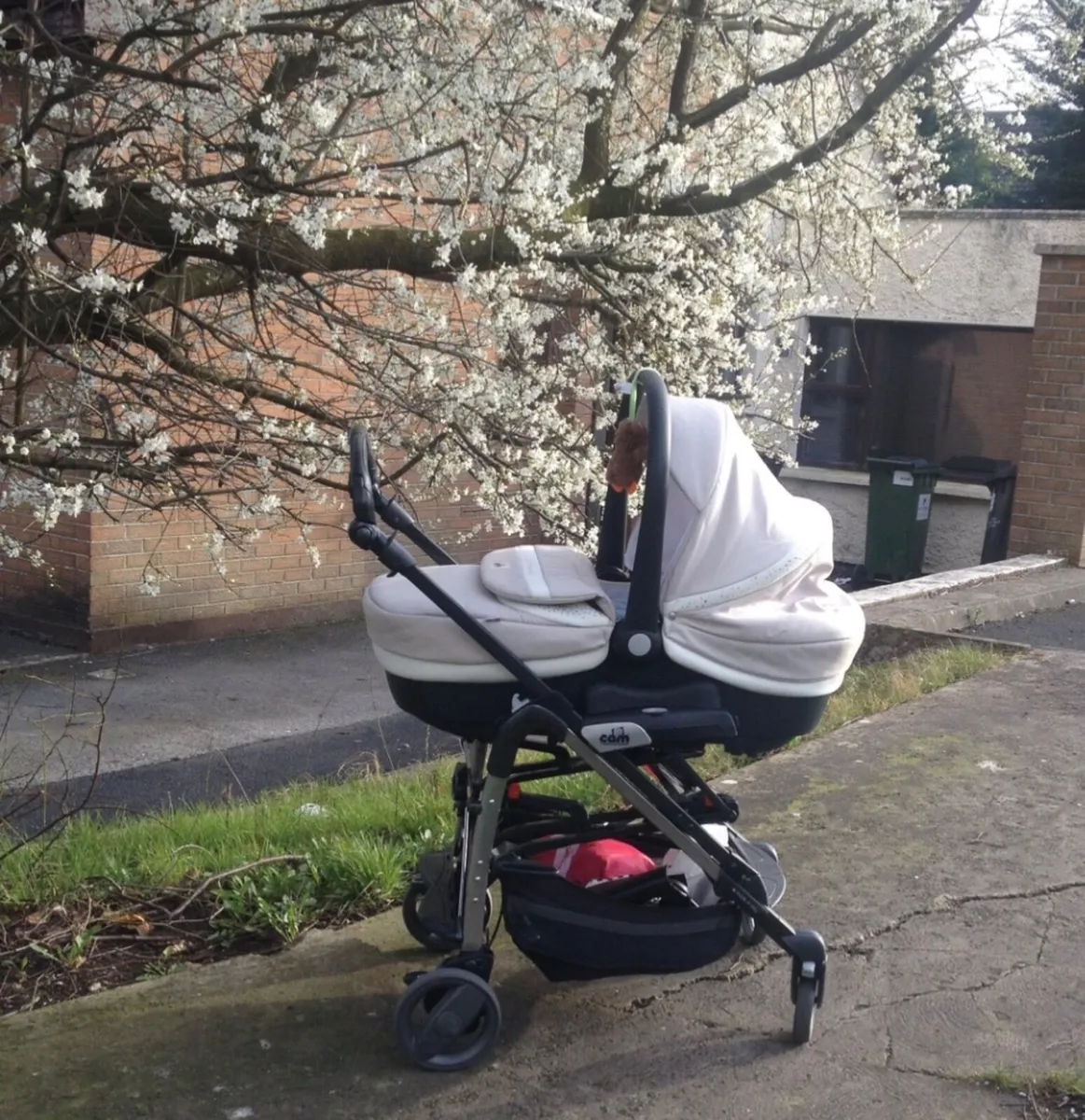 Baby 3 in 1 stroller - Image 1