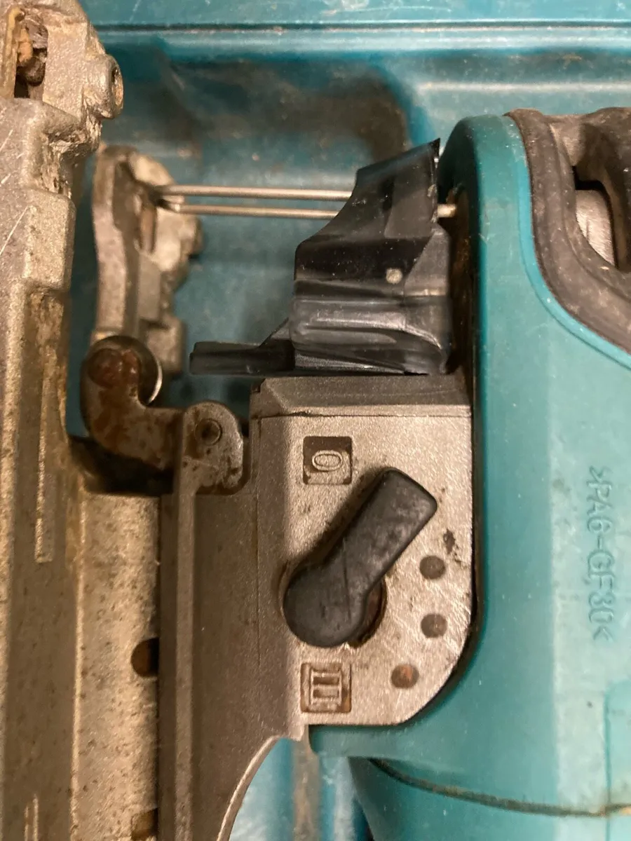 Makita Jigsaw 750 - Image 3