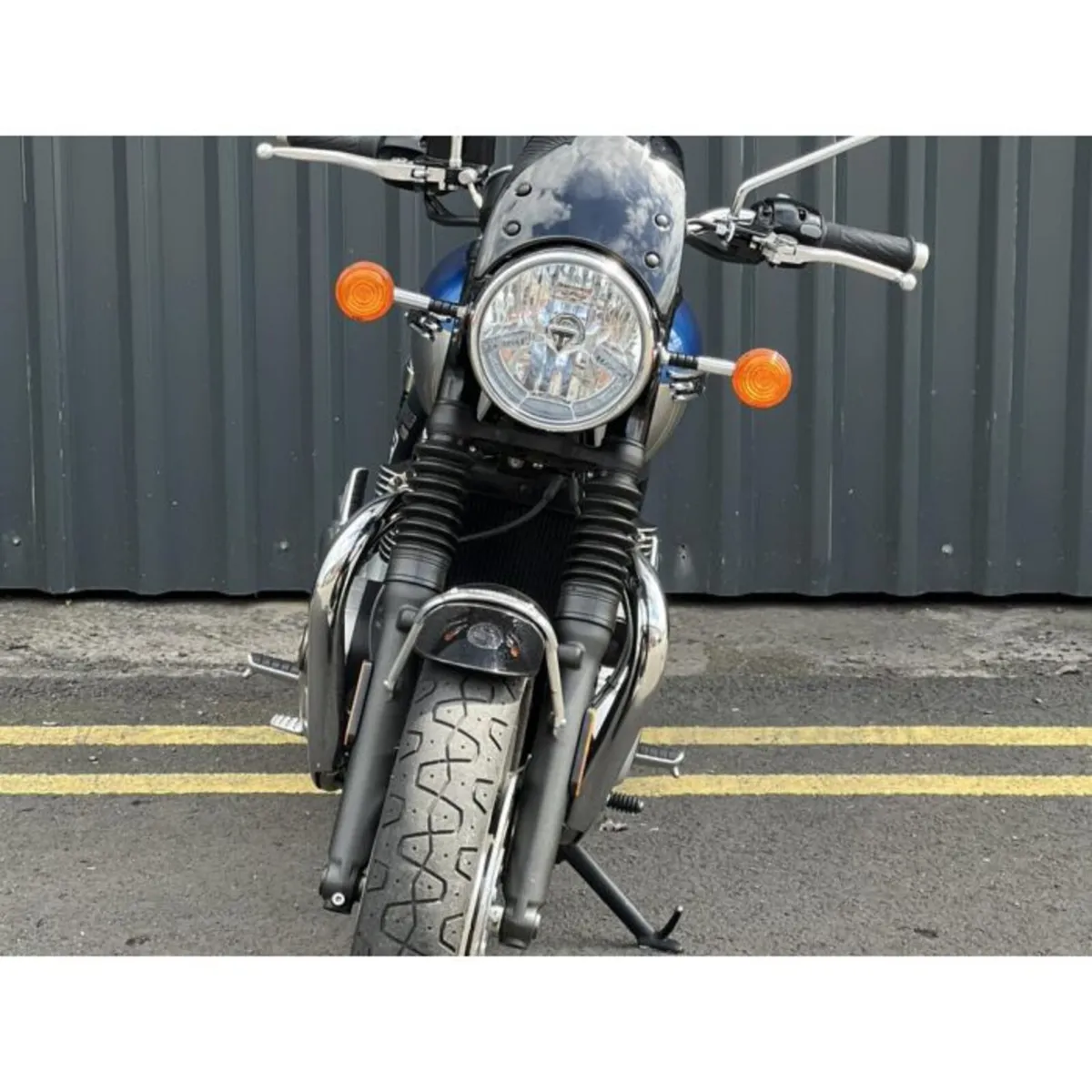 2021 Triumph Bonneville T120 - Image 2