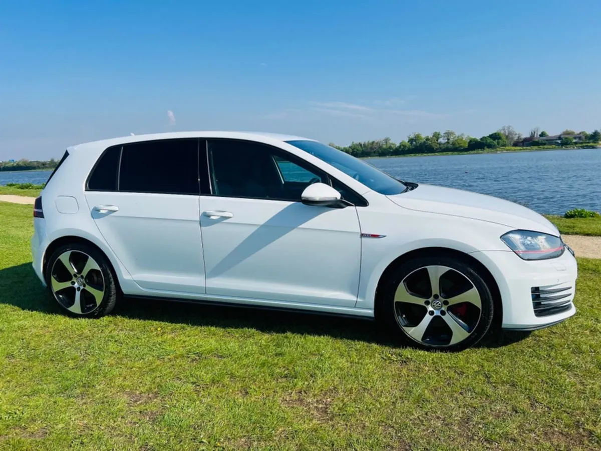 Volkswagen Golf 2.0 GTI DSG Massive Spec - Image 3