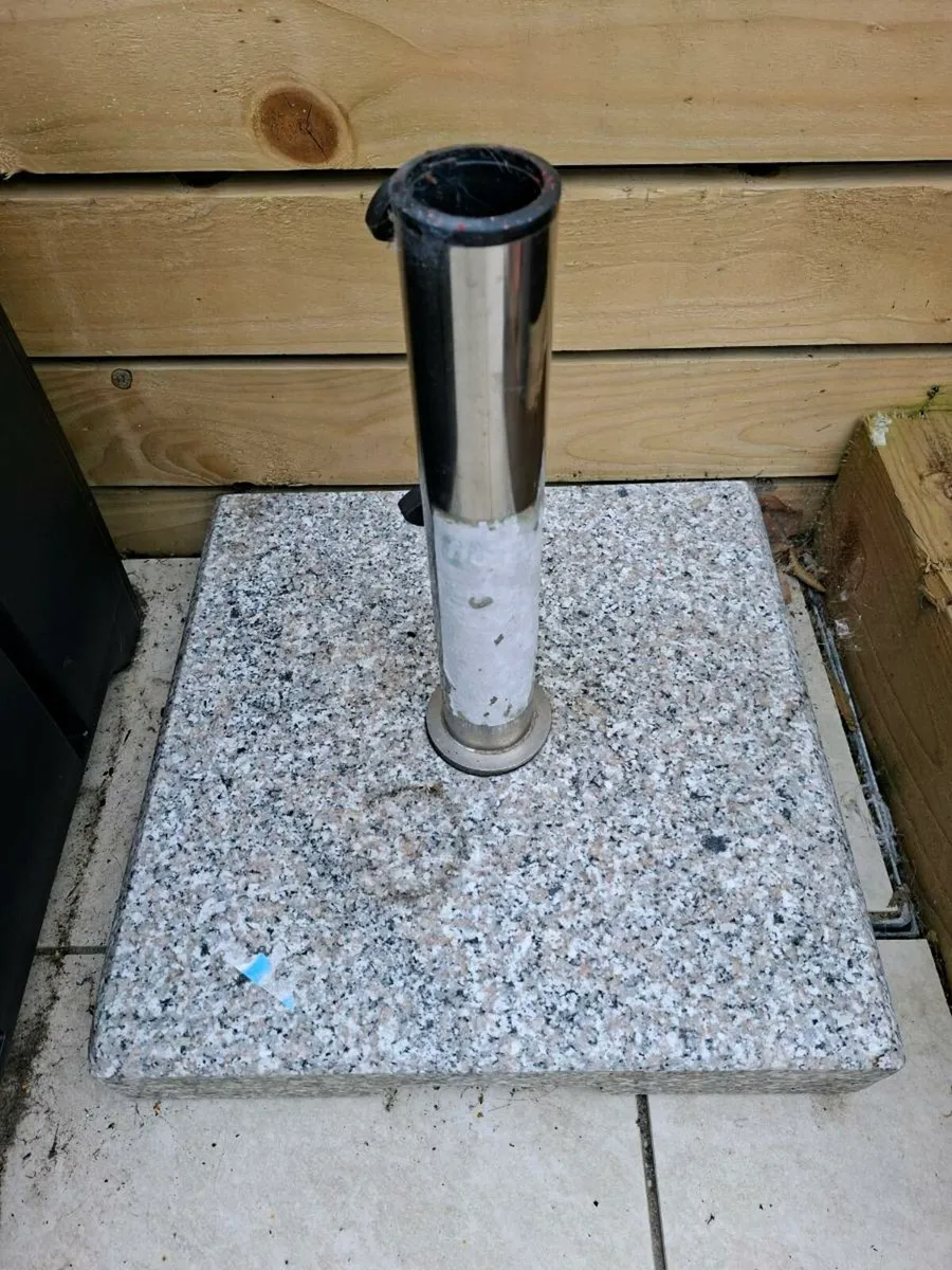 Granite Parasol Base
