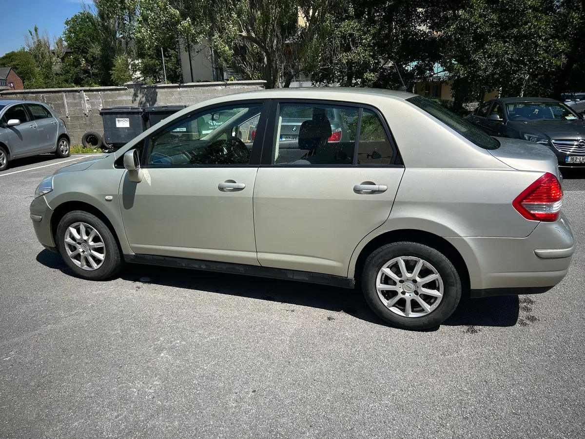 Nissan tida - Image 2