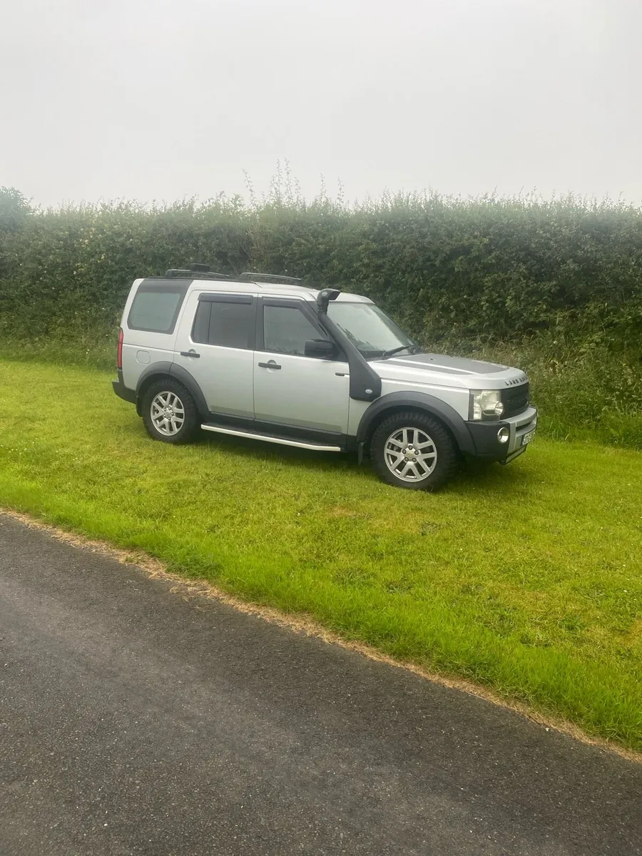 Landrover Discovery 3 - Image 1