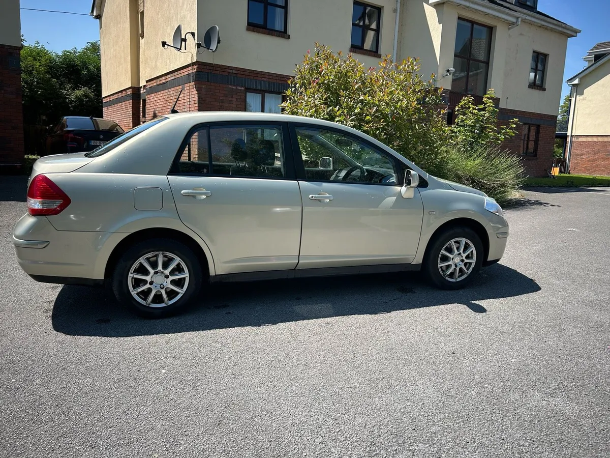 Nissan tida - Image 4