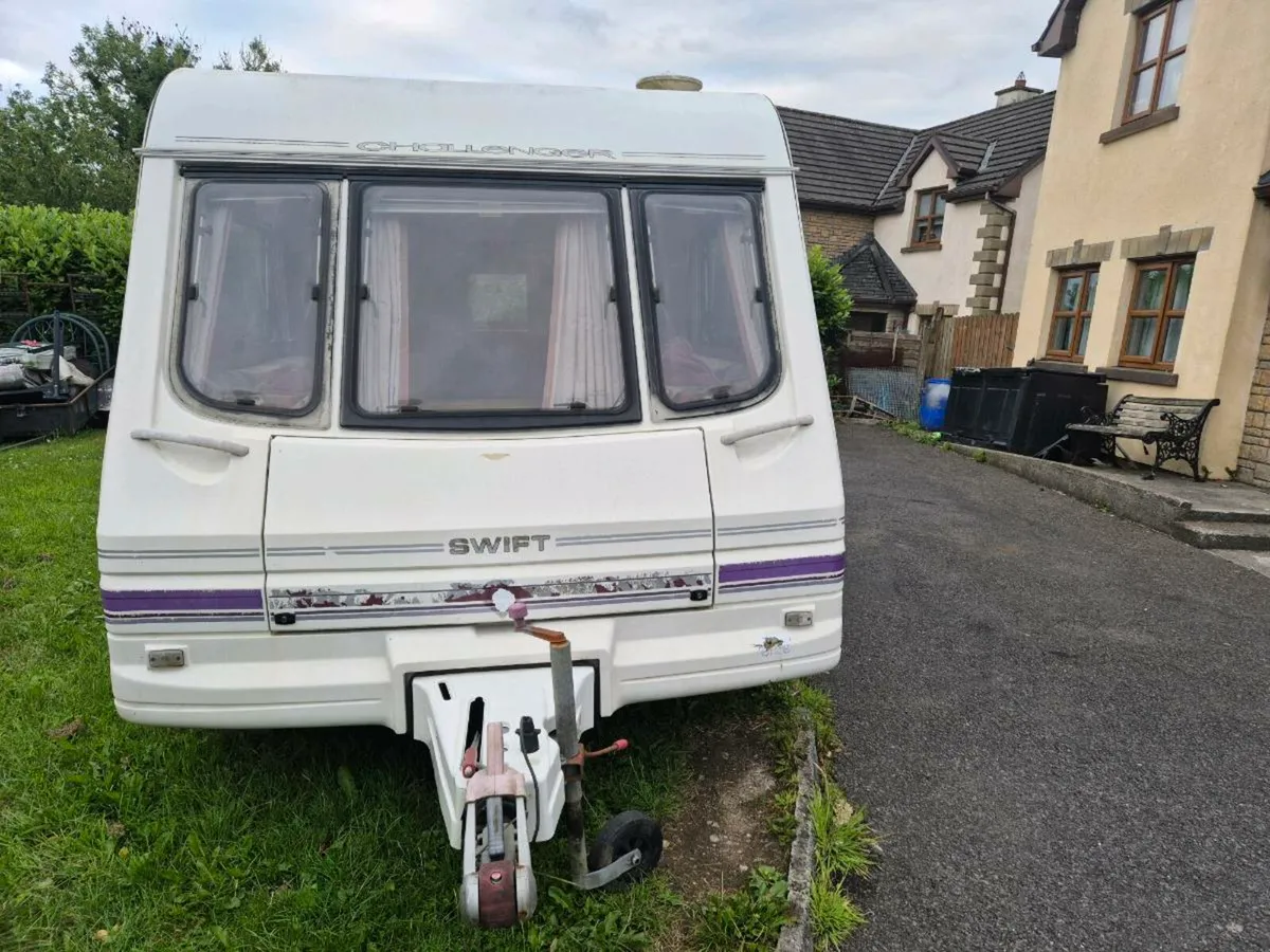 Swift challenger caravan - Image 4