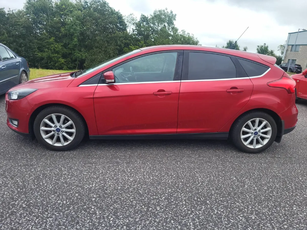 Ford Focus 2016 - Image 2