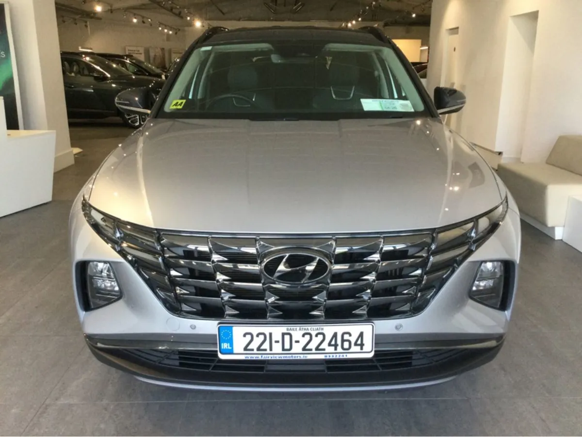 Hyundai Tucson Executive Plus Hybrid - Image 3