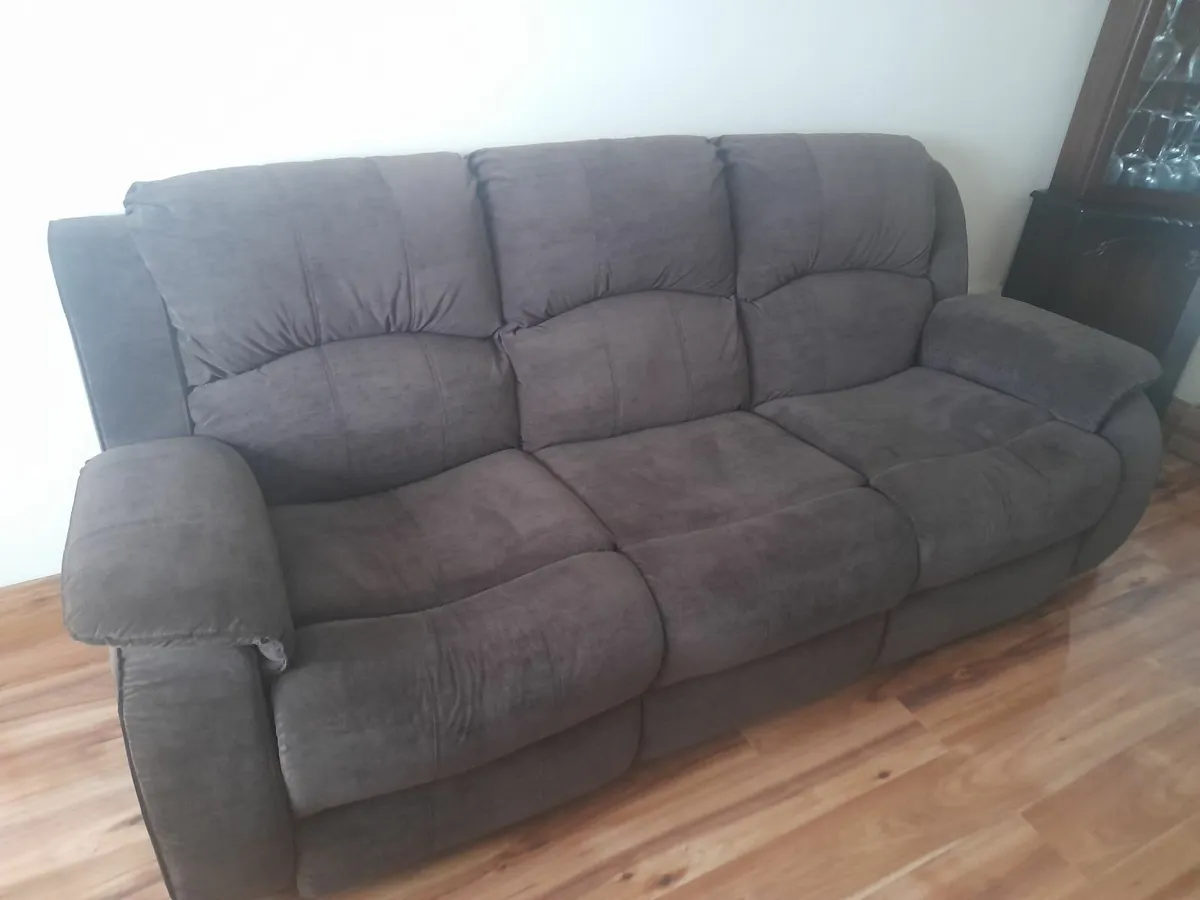 3 seater sofa - Image 1