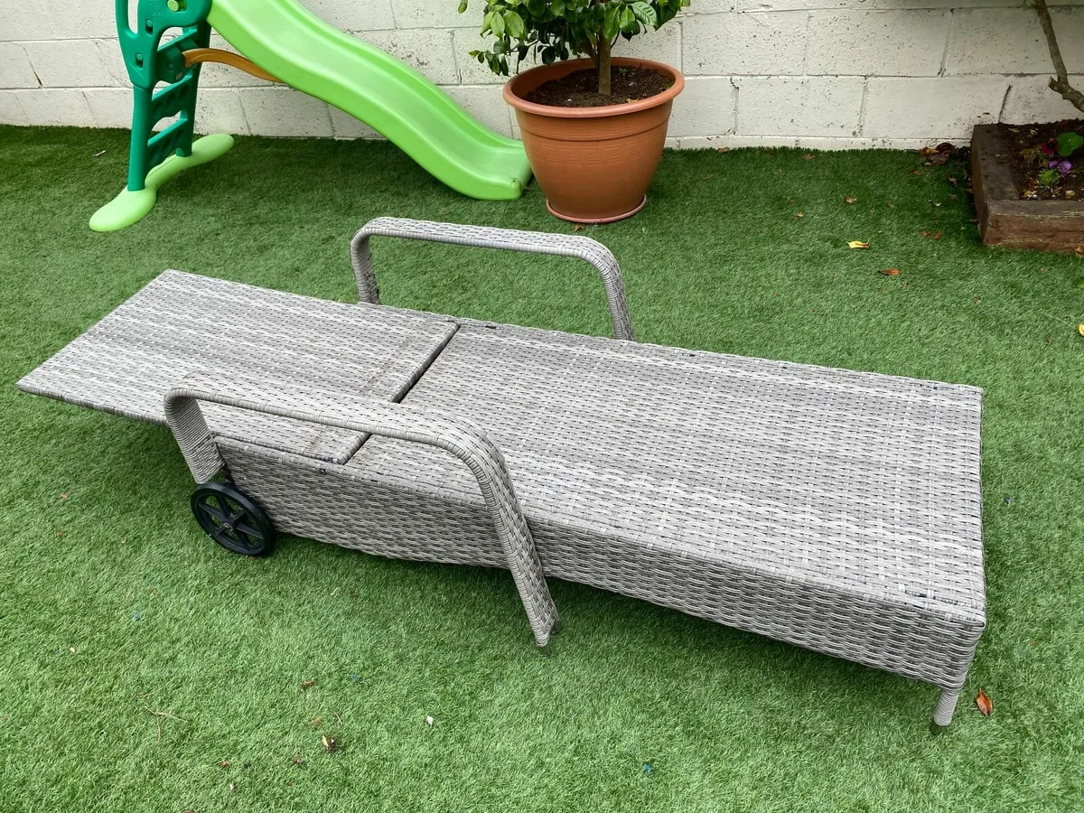 sun lounger - Image 2