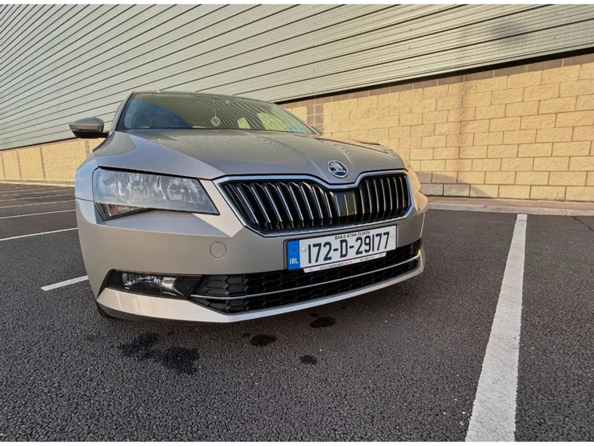 Skoda Superb 1.6 TDI SE Auto - Image 3
