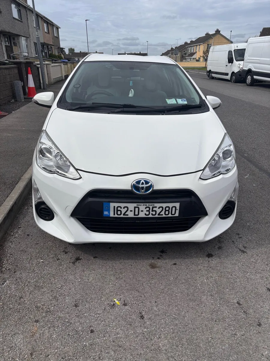 TOYOTA AQUA 162 - Image 1