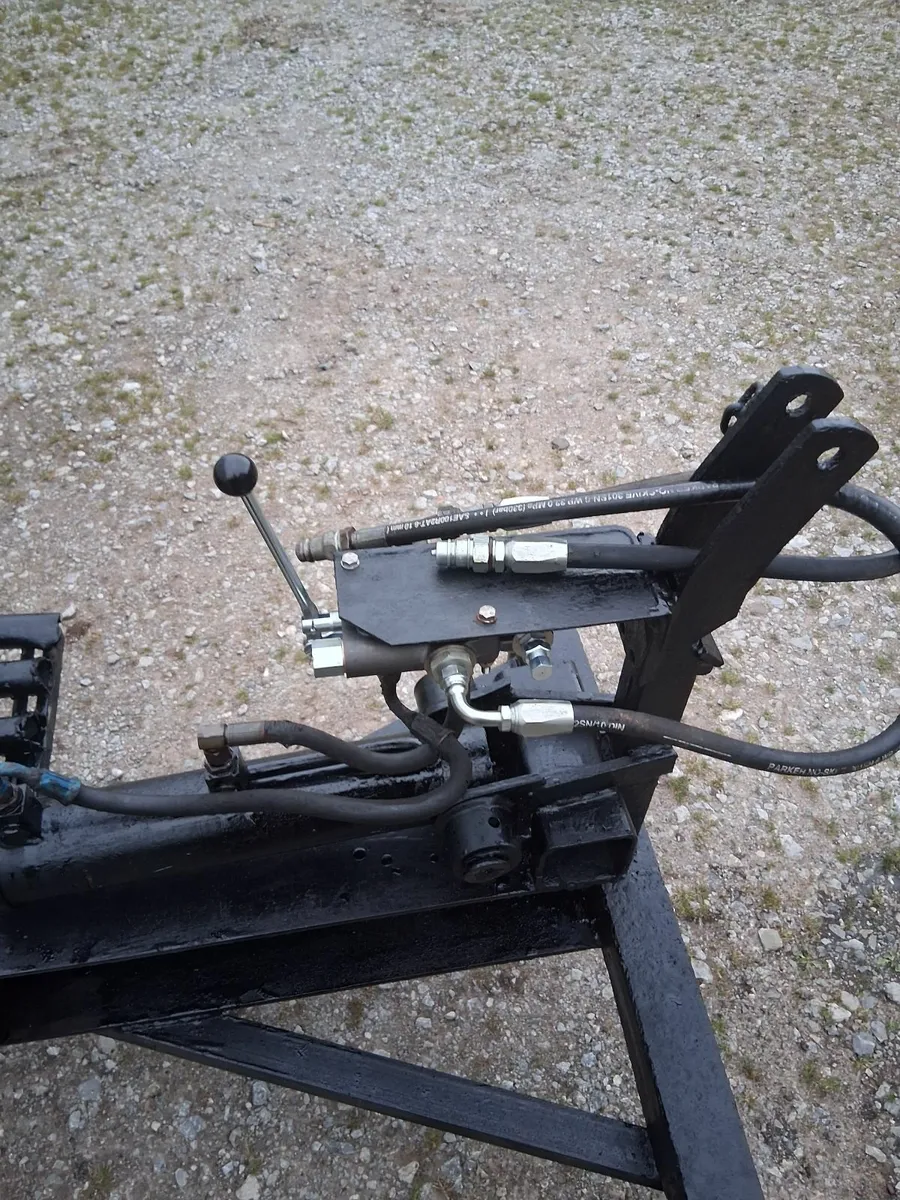 Log splitter, quad bike sprayer - Image 4