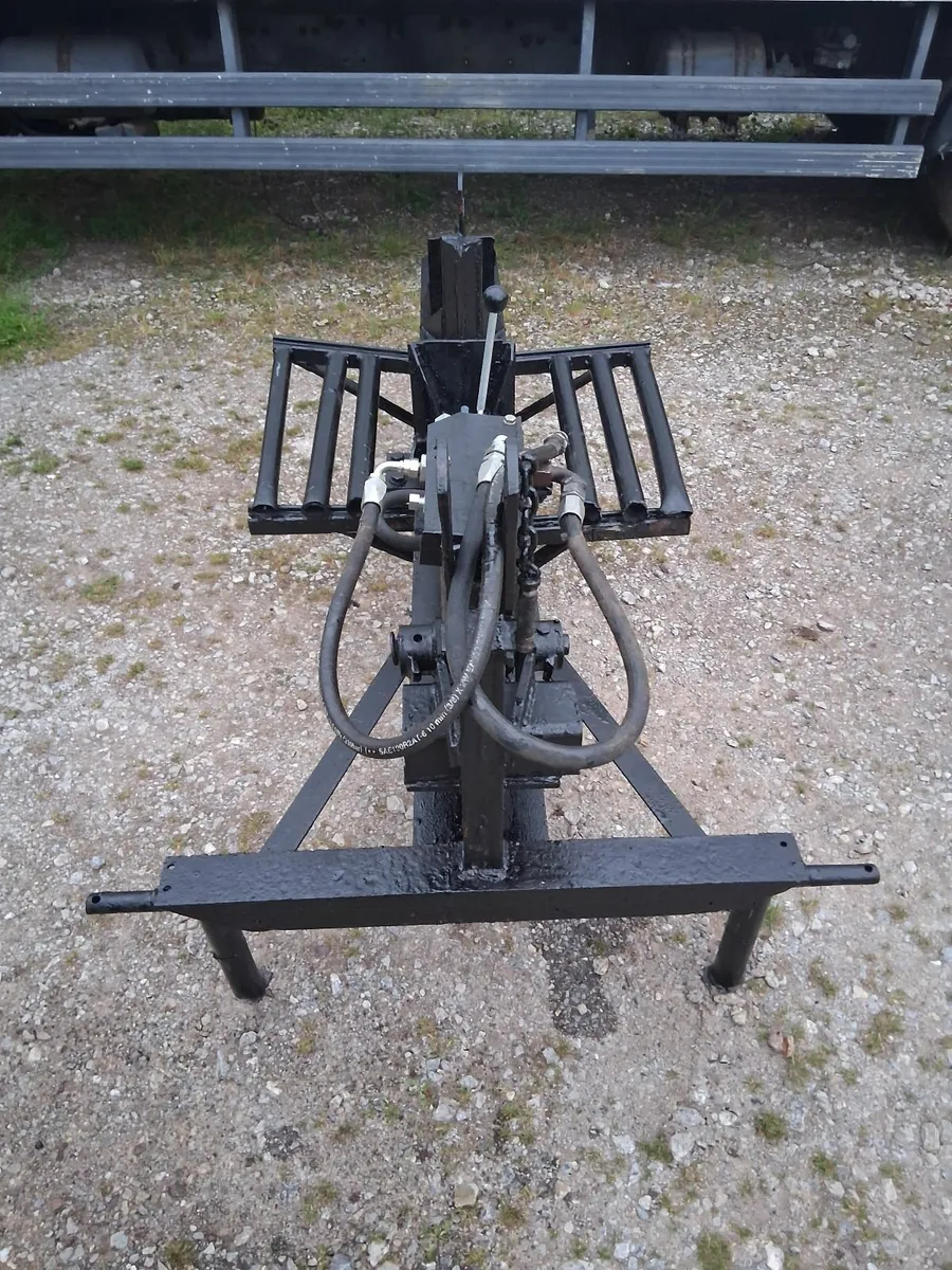 Log splitter, quad bike sprayer - Image 2