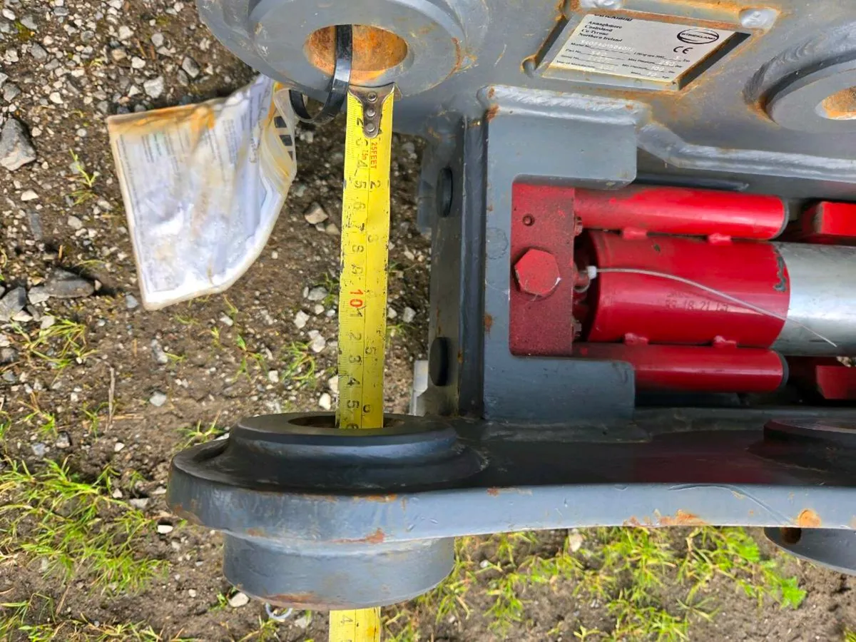 New Strickland Hydraulic Quick Hitch 3 to 6 ton - Image 4