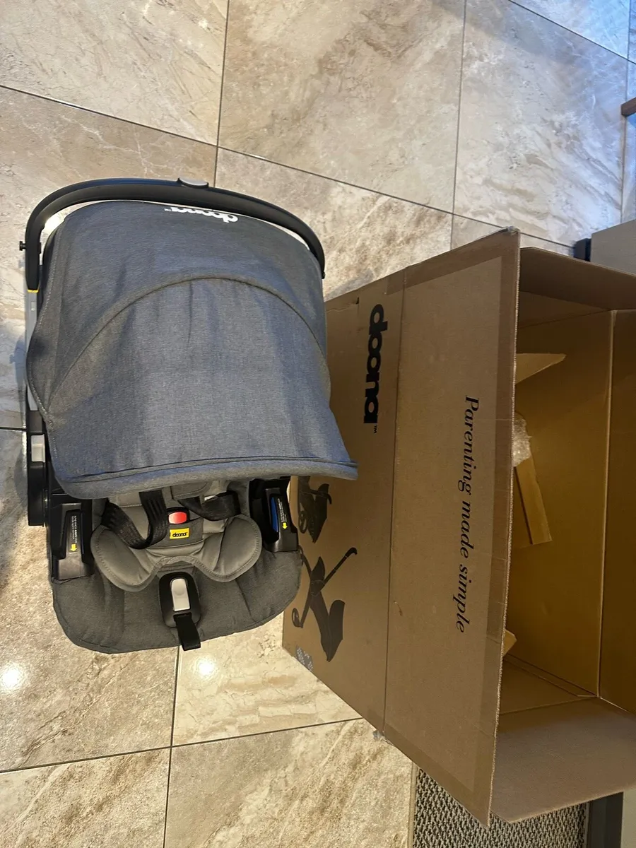 DOONA 2IN1 STROLLER (CAR SEAT) - Image 1