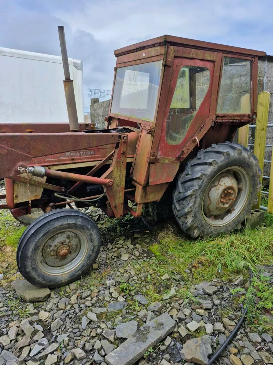 International tractor - Image 1
