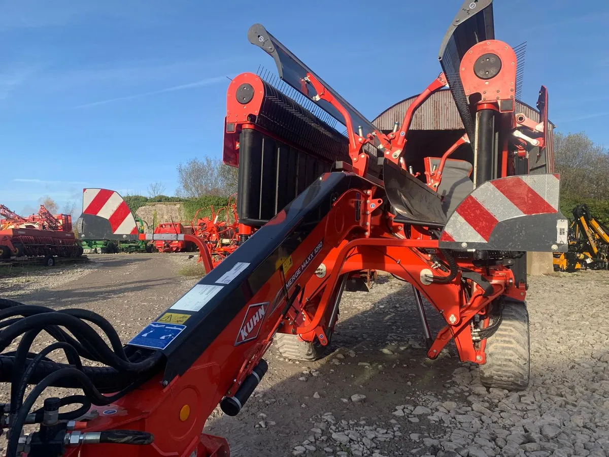 KUHN MERGE MAXX 1090 - EX DEMO @ 0% - Image 4