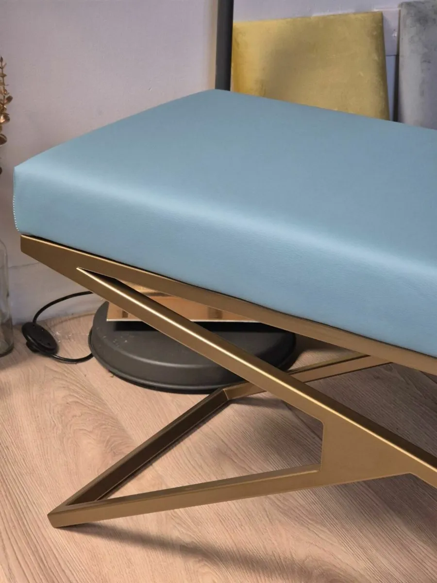 Luxury Velvet Bench – Gold Powder-Coated Metal - Image 4