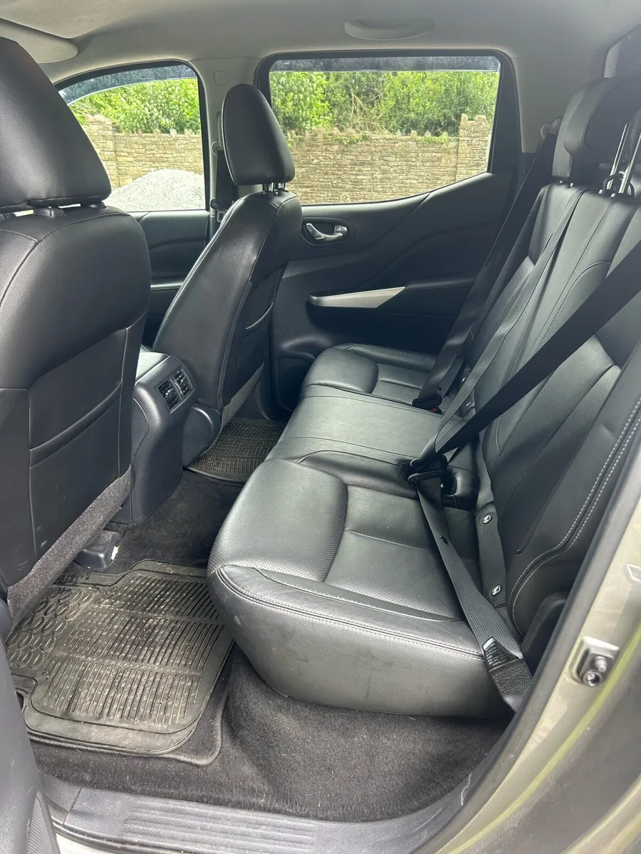 201 Nissan Navara 2.3 DCI *BRAND NEW DOE* - Image 4