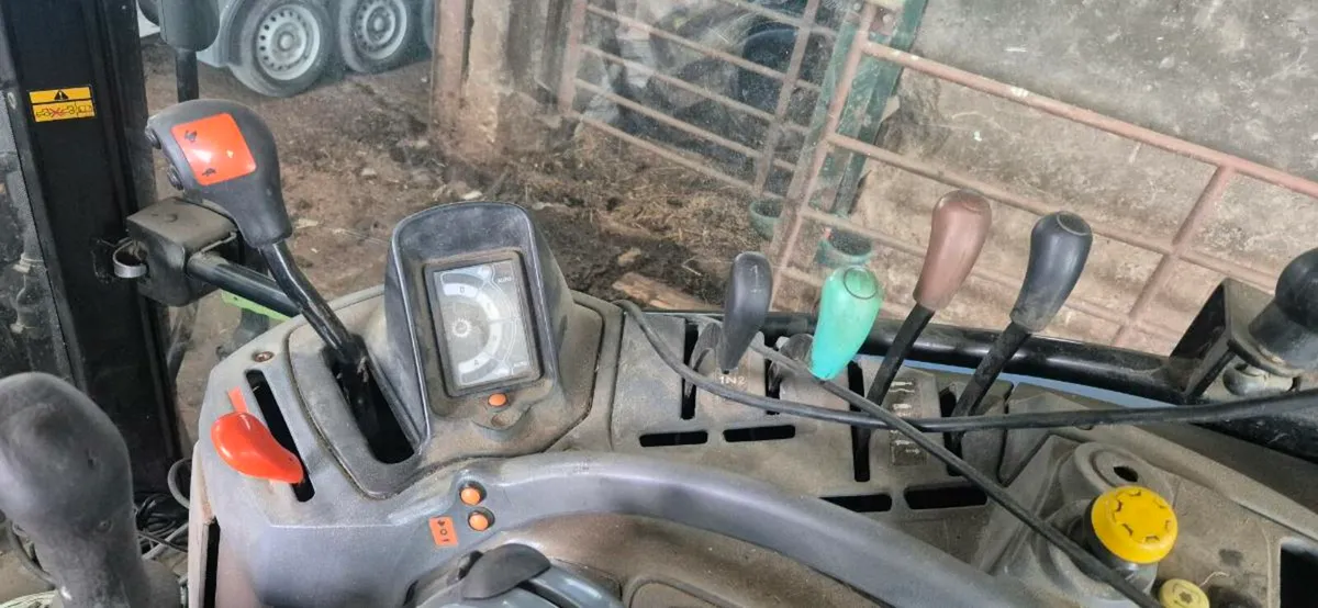 New Holland - Image 3
