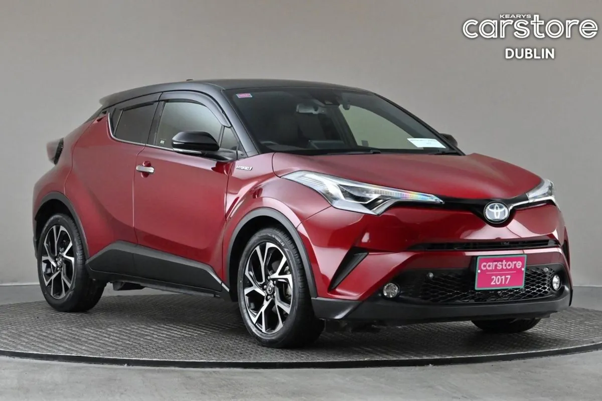 Toyota C-HR 1.8 Hybrid  2tone Roof half Leather r - Image 1