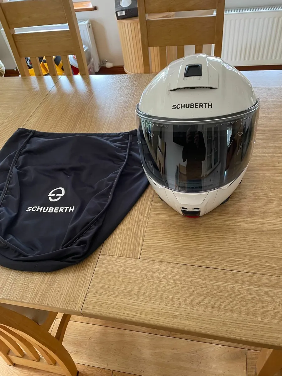 Schubert C5 Helmit  and Garmin Sat nav 595 LM - Image 1