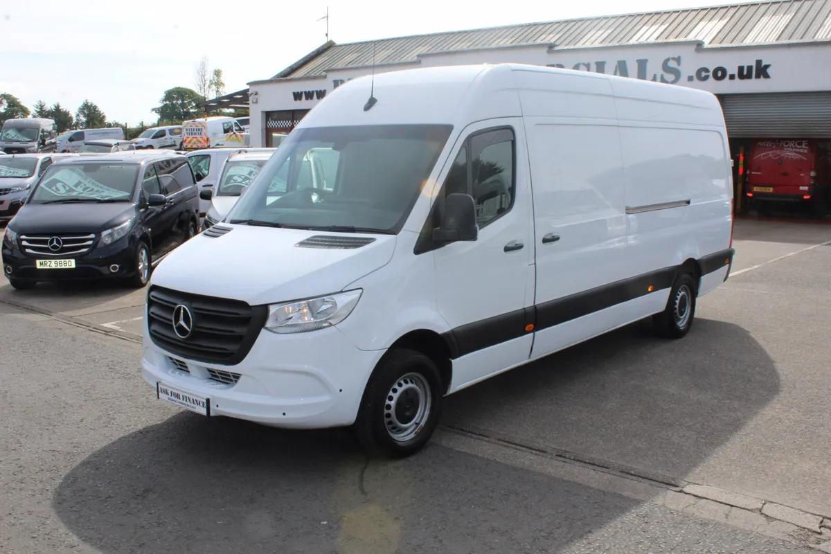 2023 Mercedes-Benz Sprinter 315 L3H2 - Image 1