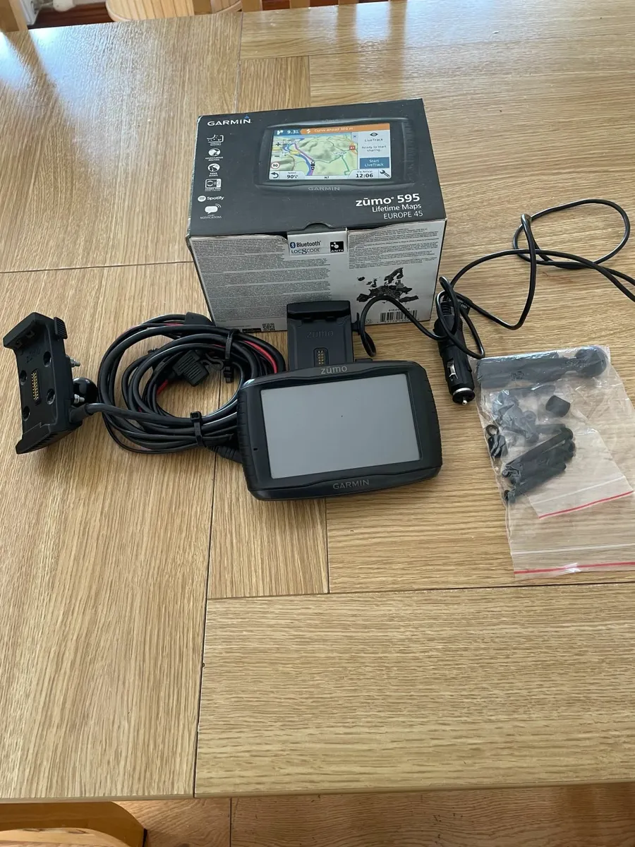 Garmin Sat nav 595 LM and Schubert C5 Helmet - Image 1