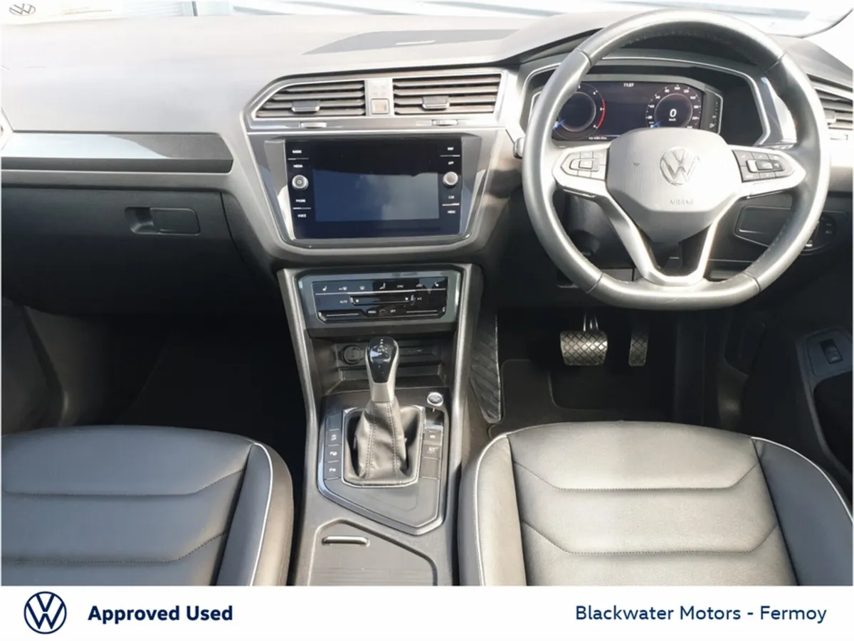 Volkswagen Tiguan 2.0TDI 150BHP ELEGANCE WITH LEAT - Image 3